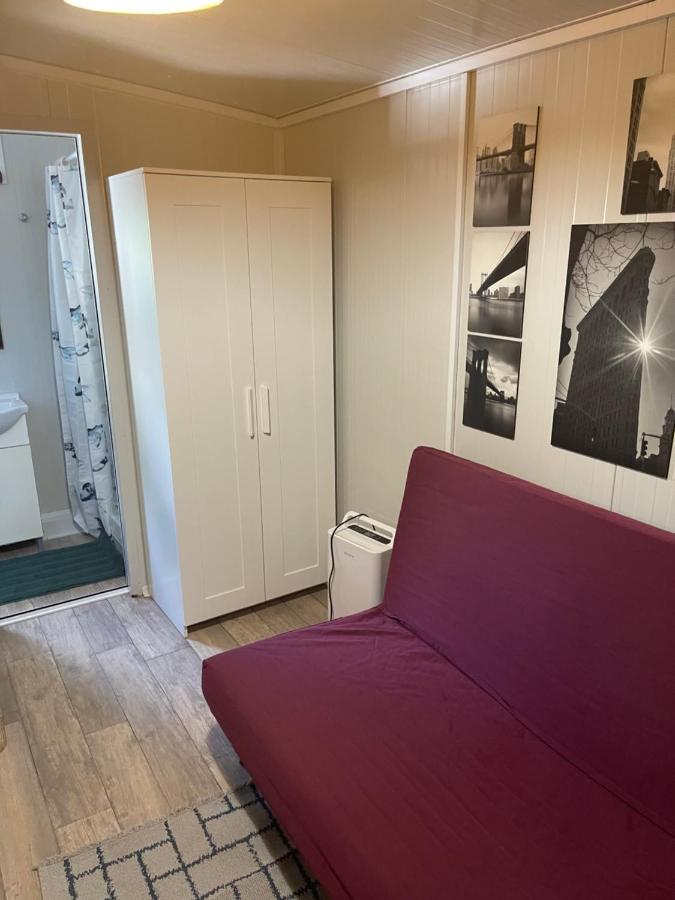 Cozy Studio In Town Center Лімасол Екстер'єр фото